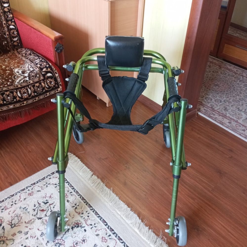 Продаются ходунки детские