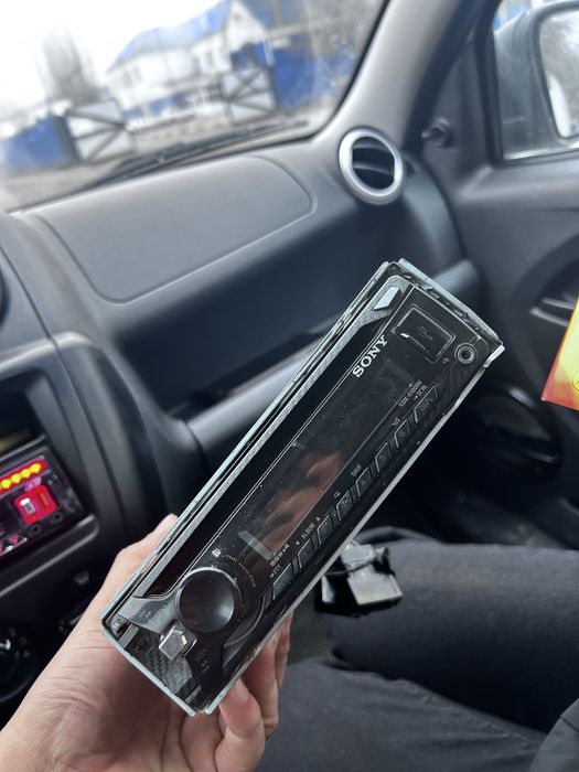 магнитола sony CDX GT