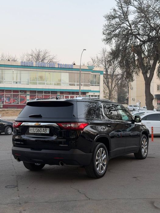 Chevrolet Traverse 2021 yil 27000 km probeg