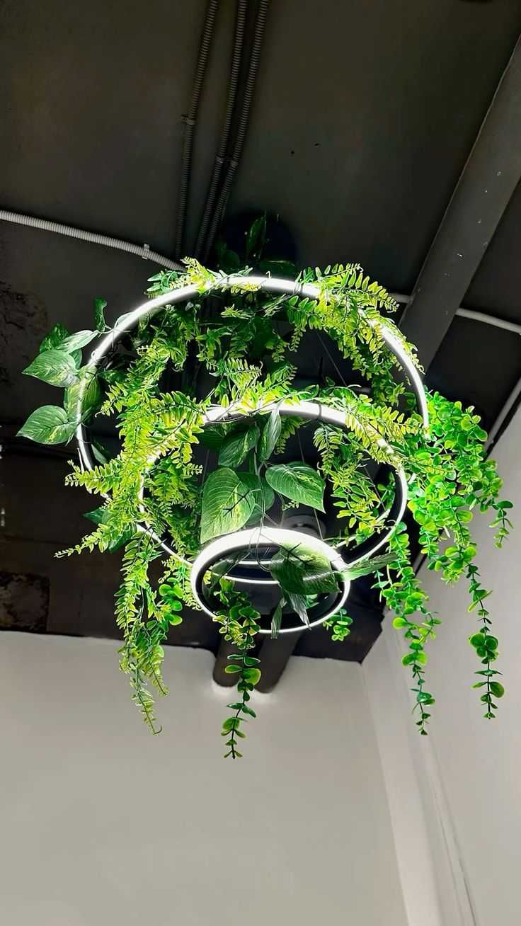 Люстры из искусственных растений