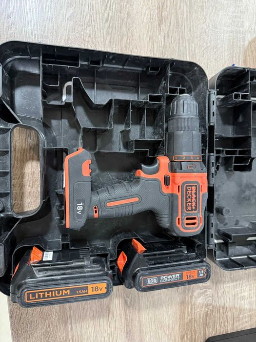 Акумулаторна бормашина винтоверт BLACK+DECKER