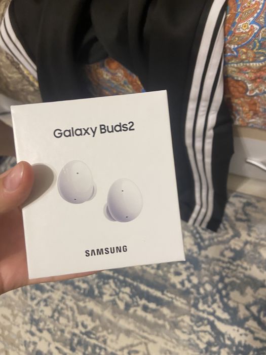 Беспроводные наушники  Samsung Galaxy Buds2
