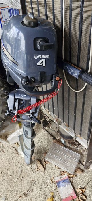 Двигател за лодка