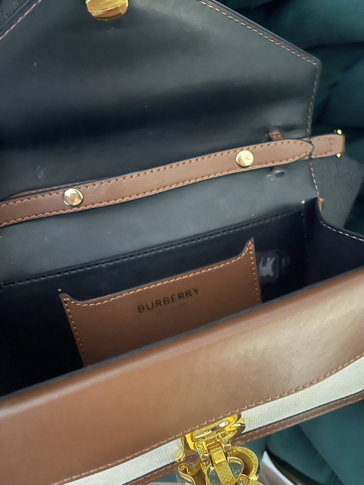Чисто нова чанта BURBERRY