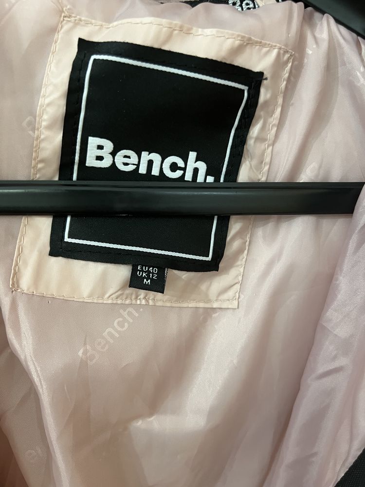 Продавам яке Bench