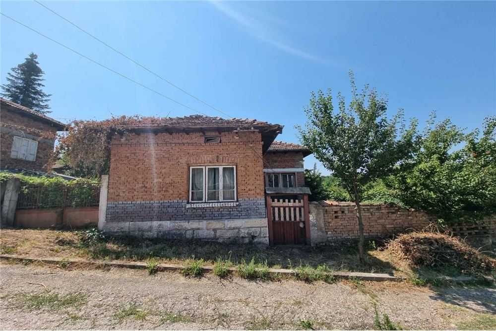 Продава се Къща в с. Тръстеник, Област Русе - 49 кв.м за 230 €/кв.м - Снимка #3