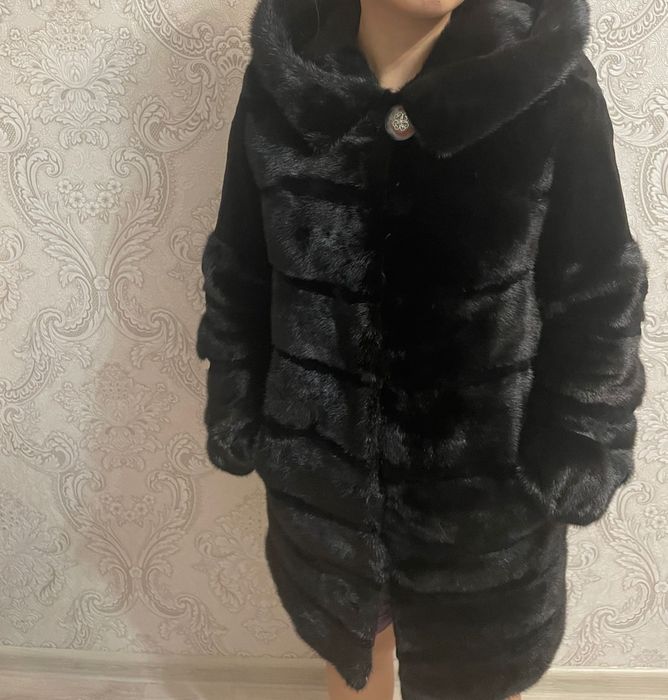 Продам норковую шубу