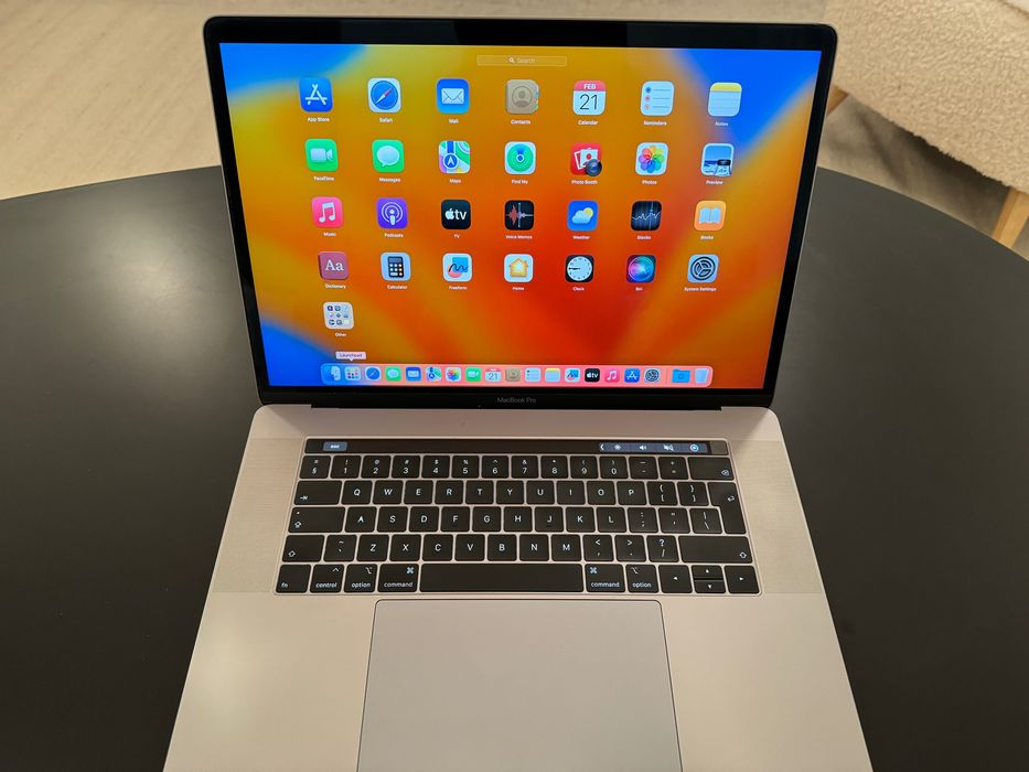 Macbook Pro 16”, 2019, touchbar, Intel i9, 32Gb ram, 512 SSD
