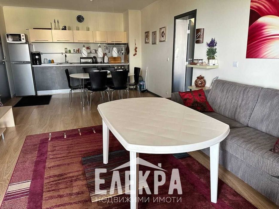 Продава се Тристаен апартамент в Бяла - 107 кв.м за 841 €/кв.м - Снимка #1
