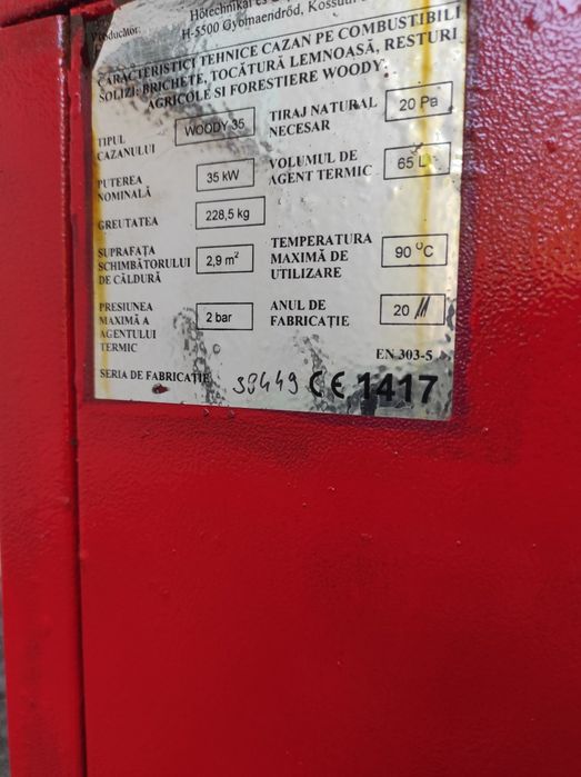 Vând centrala termica combustibil solid  lemn cărbune brichete