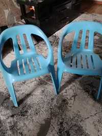 Детские стулья.голубого цвета-пластик.