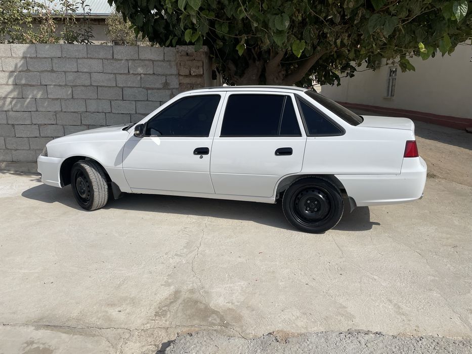 Nexia 2 1,6 холати яхши краскаси бор