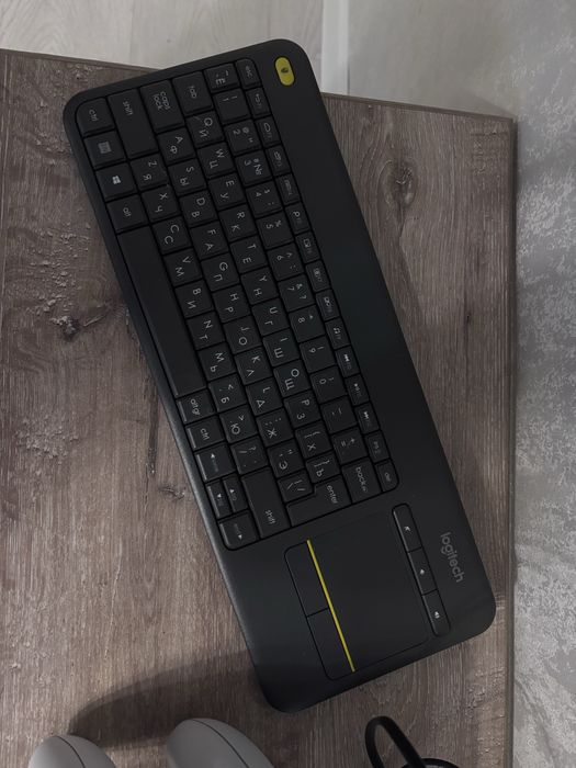 Продам беспроводную клавиатуру