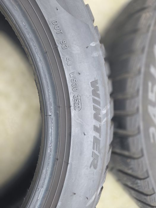 Set Anvelope Iarna Pirelli Sottozero 3 / 245 45 18 / 275 40 18 /