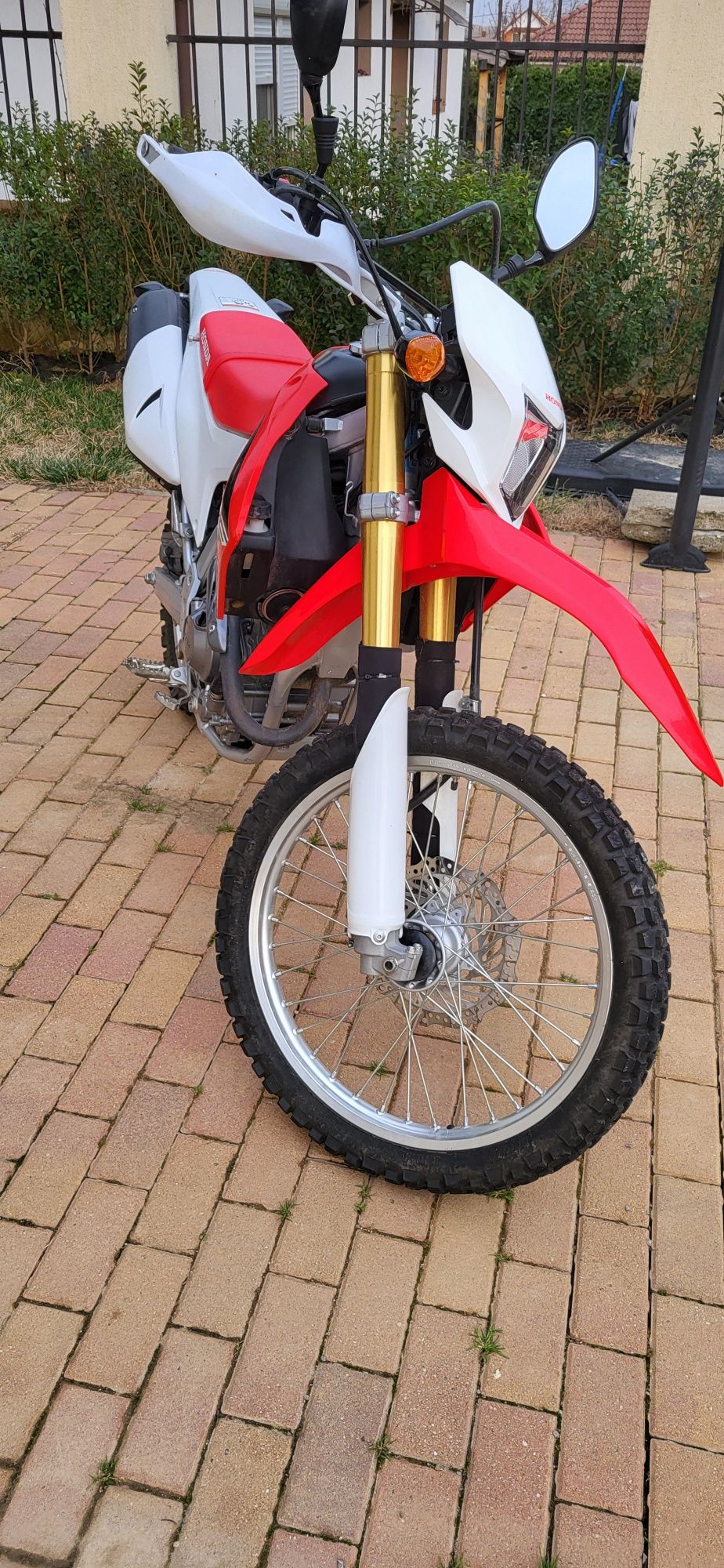 Vând  Honda crf 250L