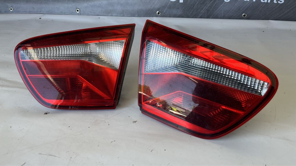 2 броя ляв и 1 брой десен стоп Seat Ibiza 4 (2008-2012)