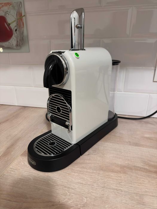 Espressor Nespresso by De'Longhi CitiZ White, 19 bari, 1260 W, Alb