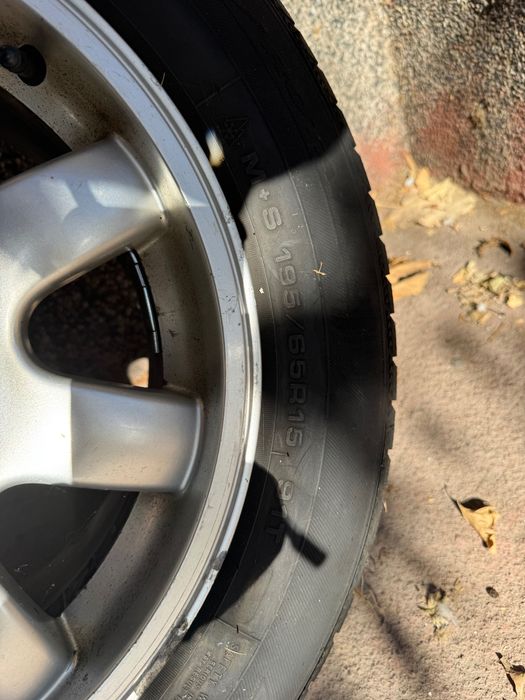 Зимни гуми DEBICA FRIGO 195/65/15 с джанти за Ауди