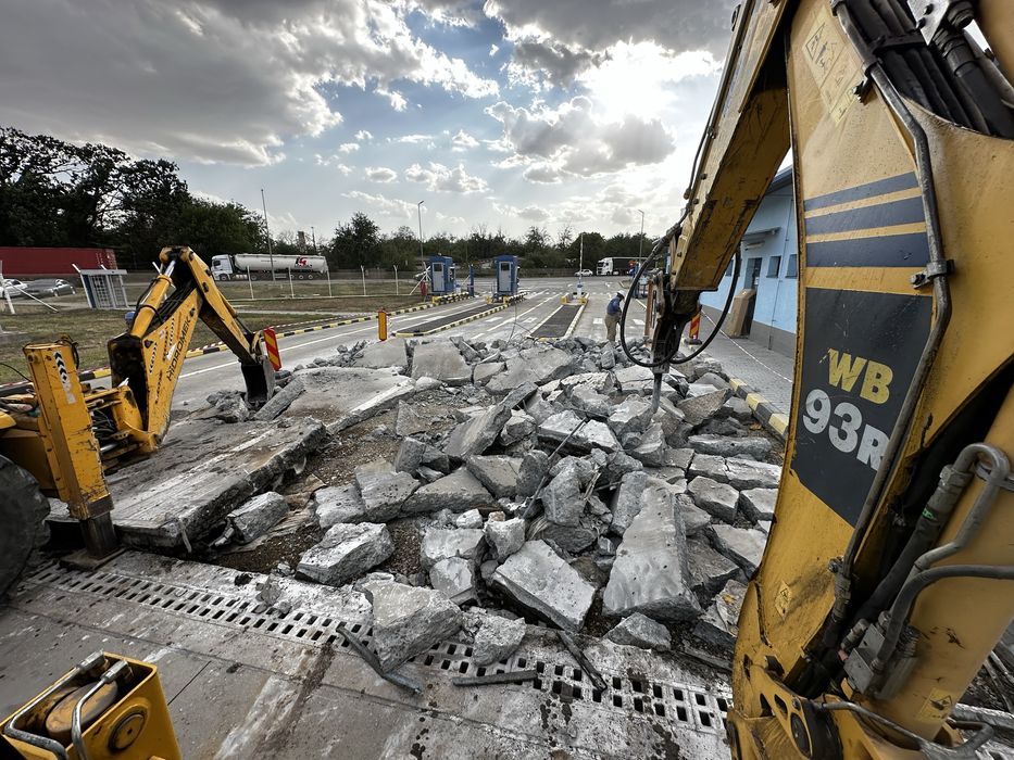 sapatura, piconat, fosa, fundatie, demolare, piscina, nisip, pietris