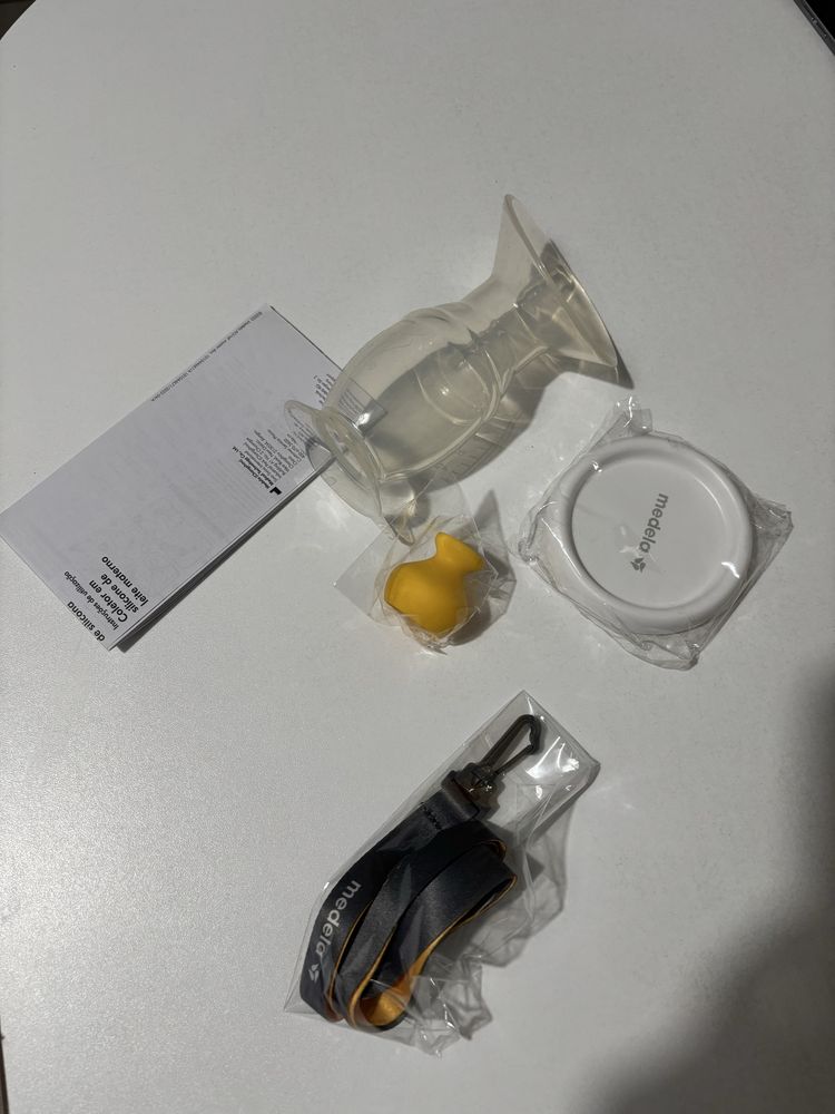 Colector din silicon pentru laptele matern Medela