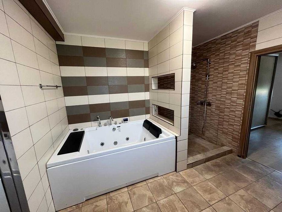 Party Petreceri Casa Piscina Mot Majorat Sauna Grătar Jacuzzi Botez