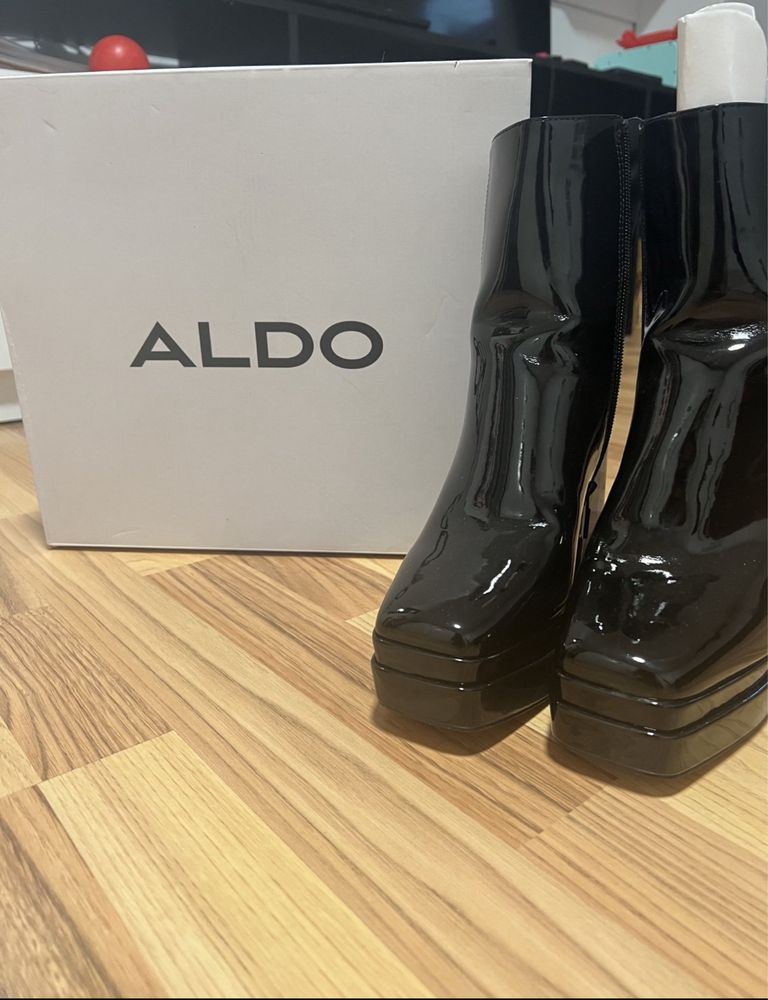Ghete Aldo lacuite noi