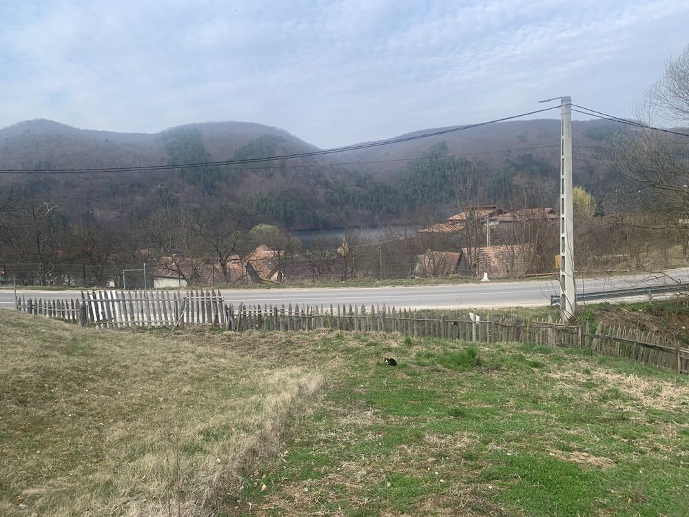 Vand teren intravilan la 2 minute de lac in Somesu Cald