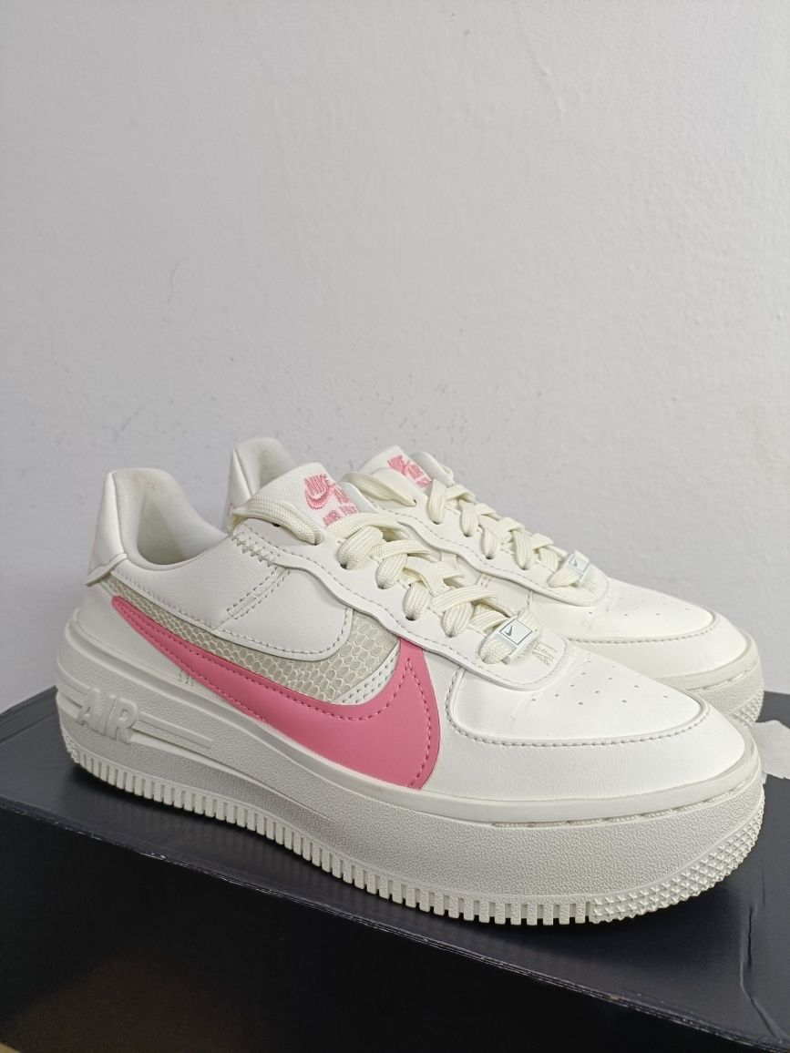 Nike Air Force 1 PLT.AF.ORM номер 37.5 код 12A