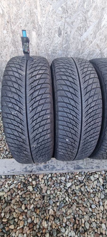 Anvelope Michelin Pilot Alpin5 Suv M+S 235/65 R17 104H