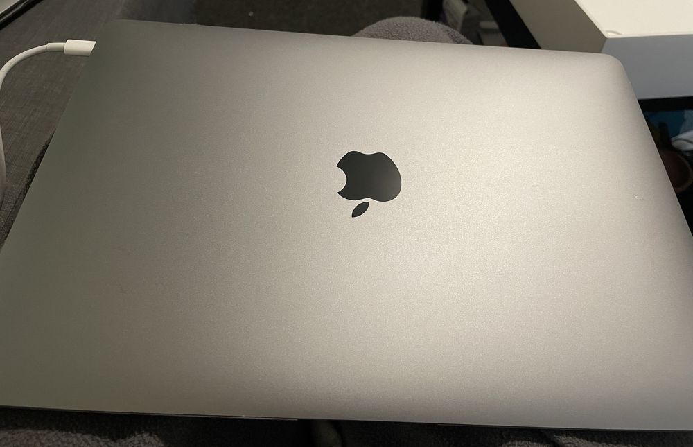 Macbook Air (M1, 2020) / 512 GB