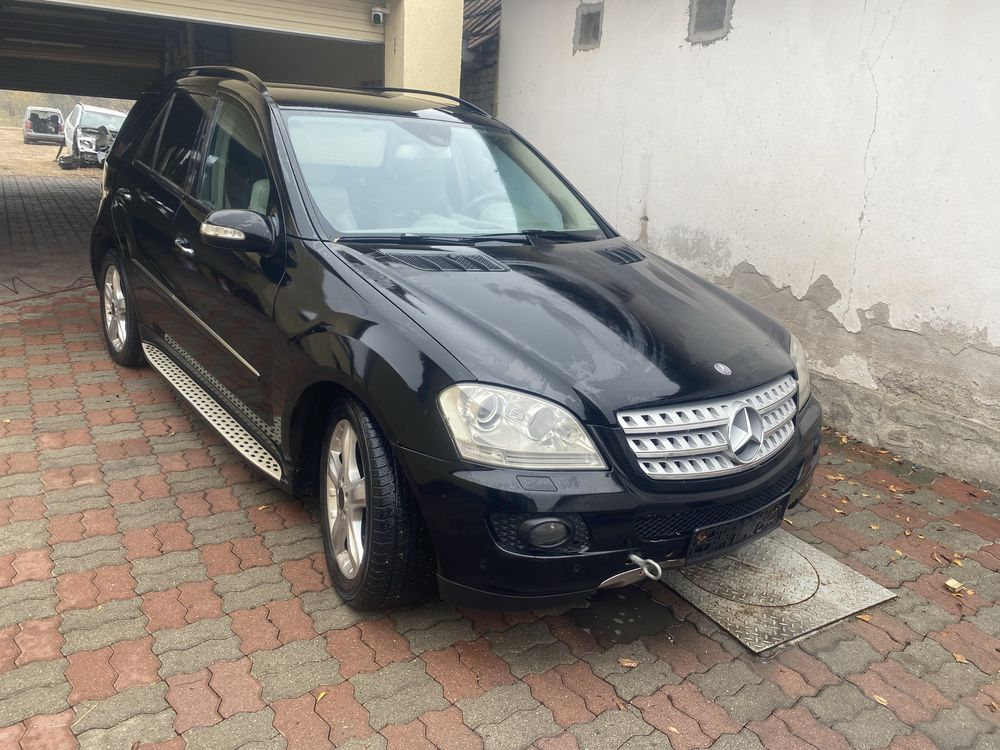 Dezmembrez mercedes ml320/w164 2008