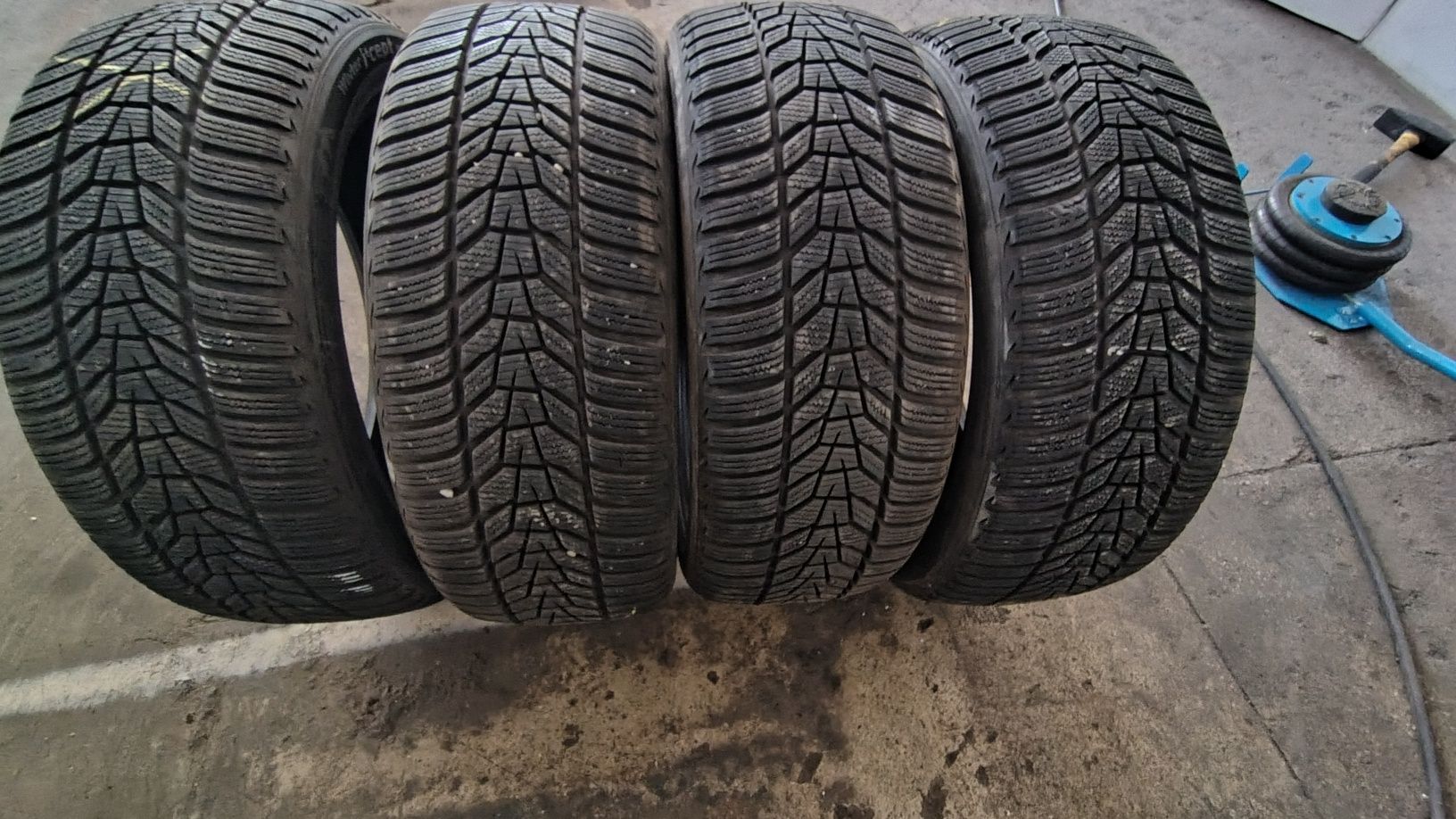 Anvelope Hankook 215/50/18