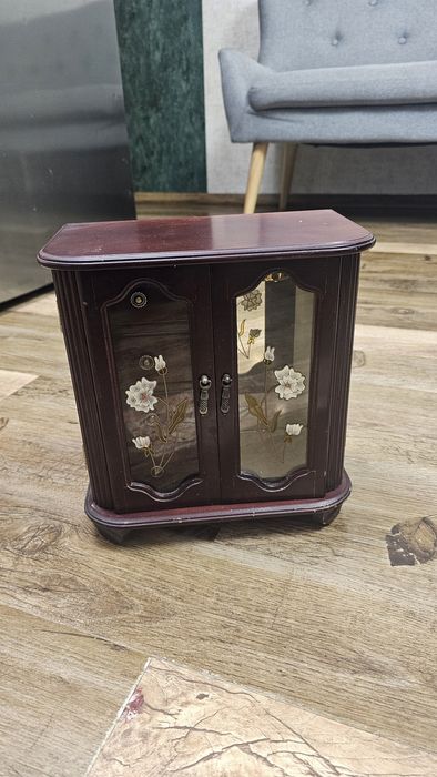 Casetă de bijuterii muzicala