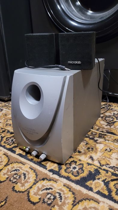 Буфер с колонками Microlab M400