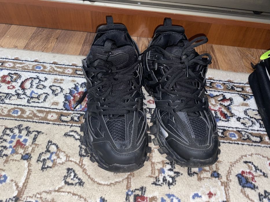 Balenciaga Track 1 Black