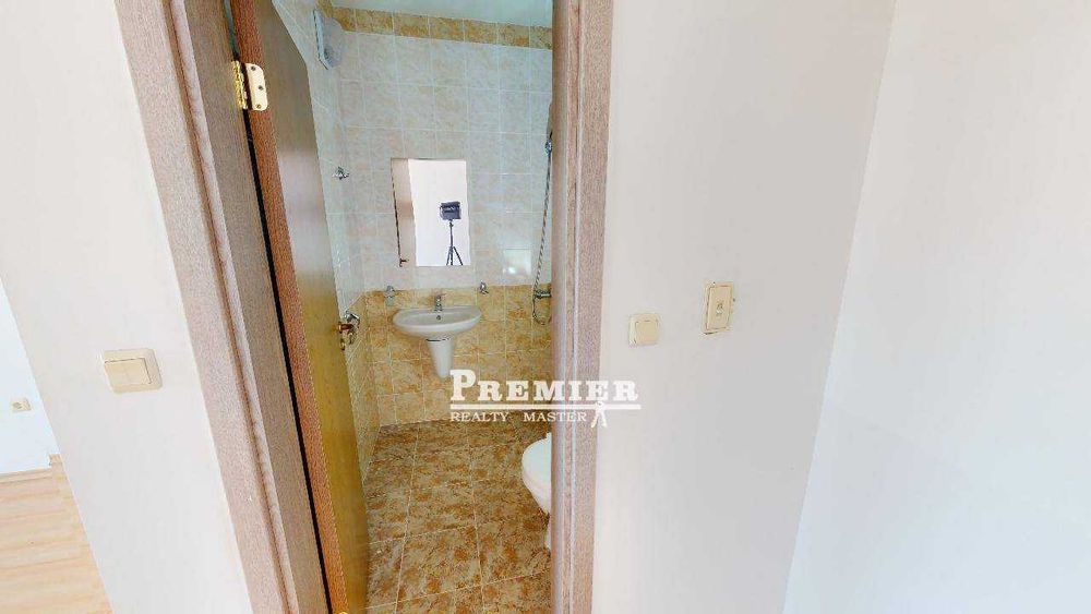 Продава се Едностаен апартамент в к.к. Слънчев бряг - 30 кв.м за 750 €/кв.м - Снимка #4