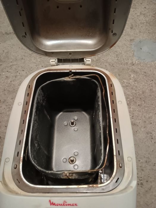 Masina de făcut pâine Moulinex