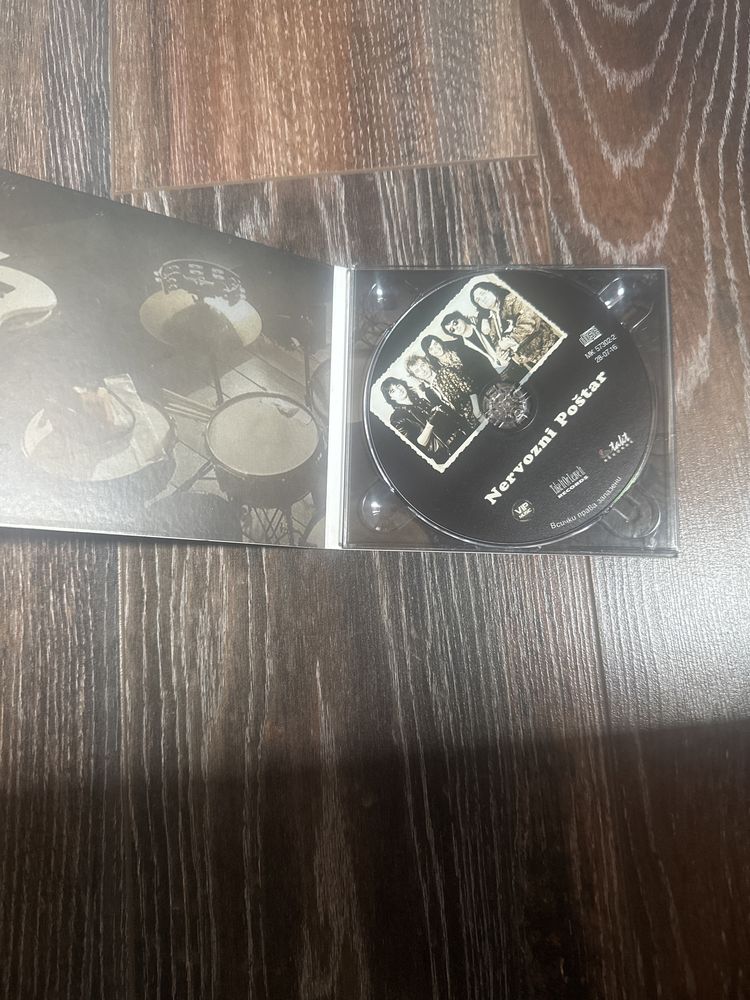 Продавам CD Nervozni Postar