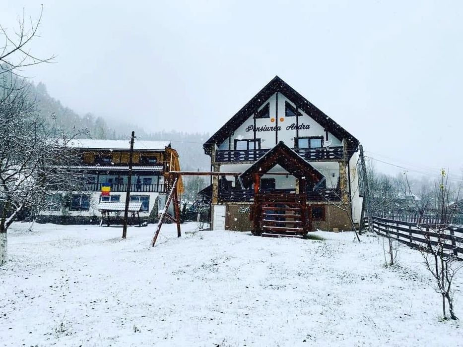 Închiriez pensiune cabana de revelion