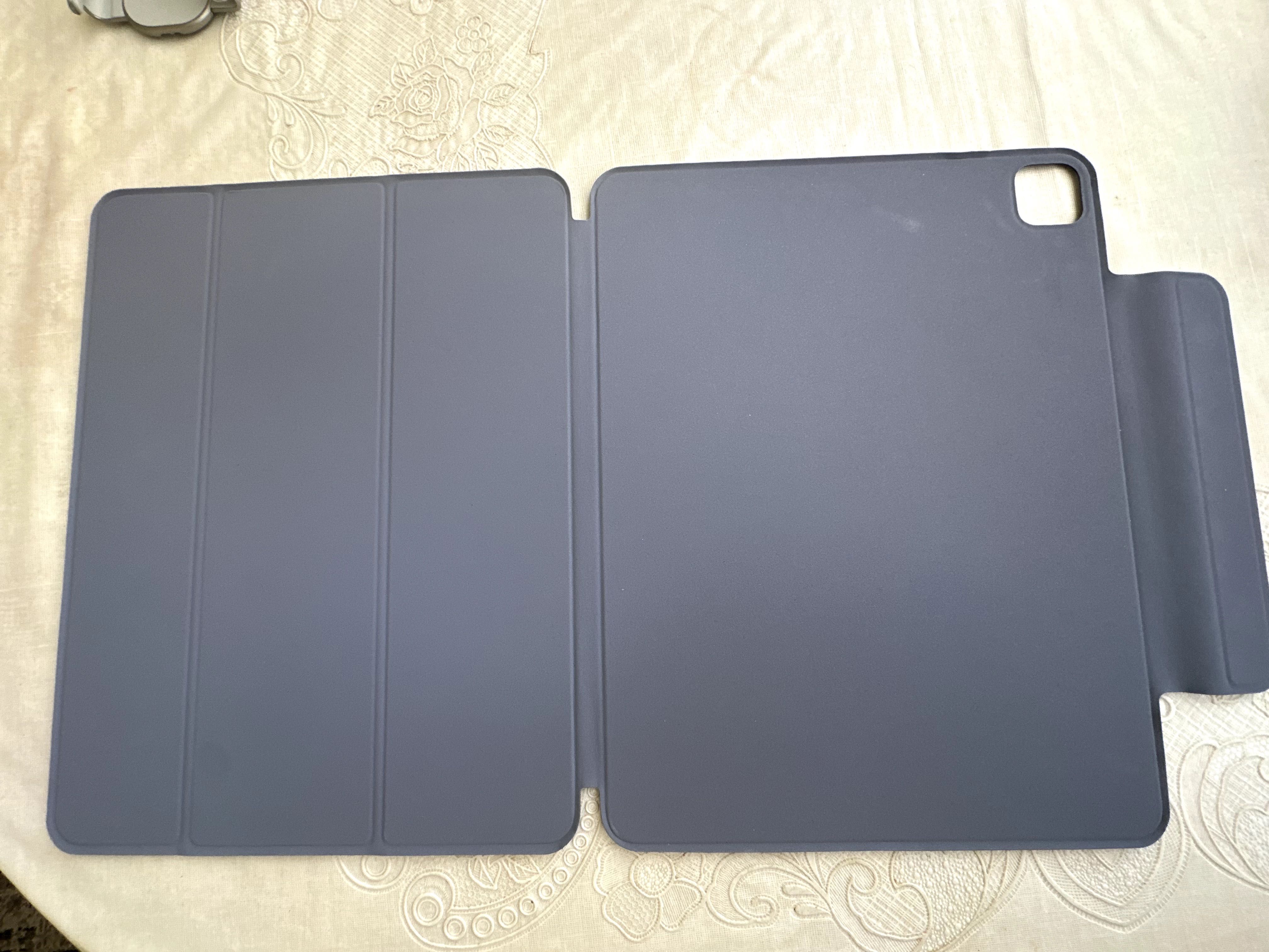 Магнитен калъф за iPad Pro 12.9 с държач за стилус