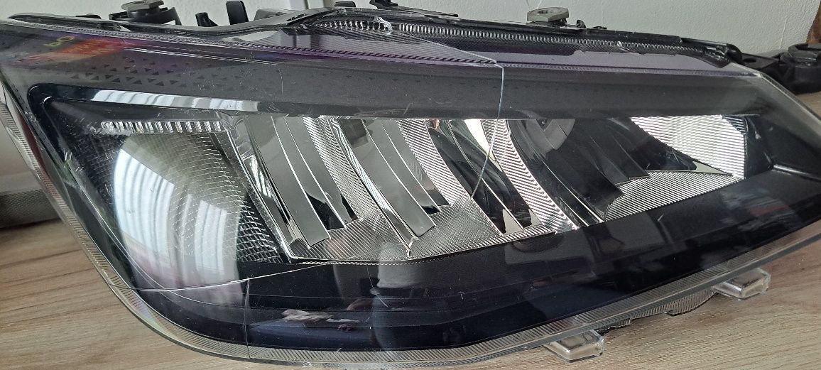 Far dreapta led Seat Ibiza 6F Arona 2021 Cod 6F1.941.006F
