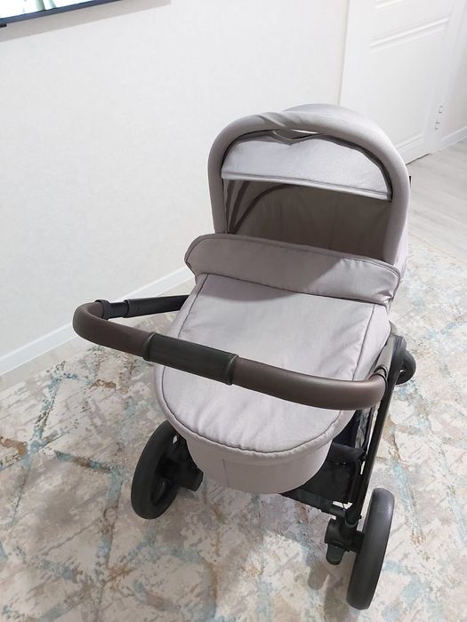 Коляска в отличном состоянии 2в1