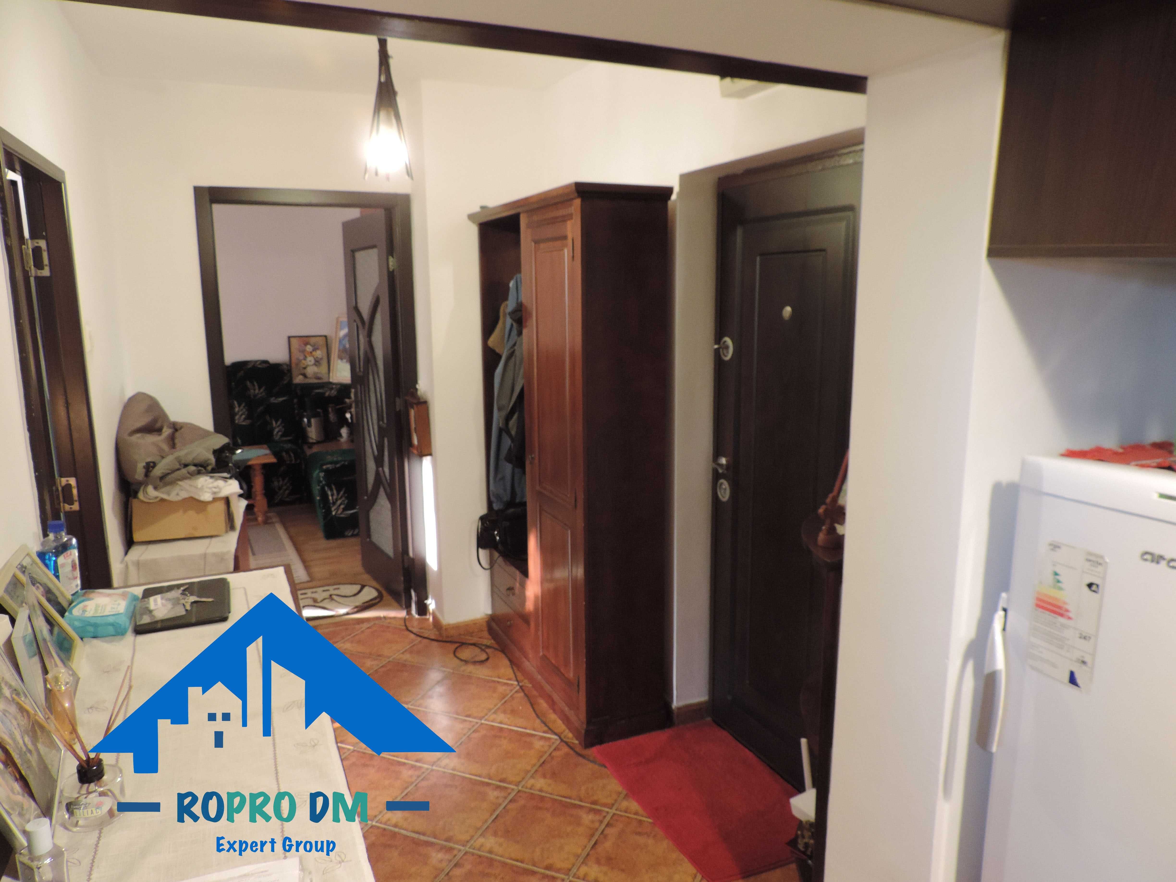 Apartament cu trei camere în Mărăței, Piatra Neamț