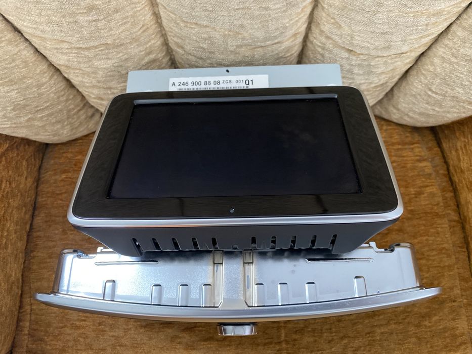 Navigatie / Unitate / Display Mercedes A B CLA GLA : A2469008808