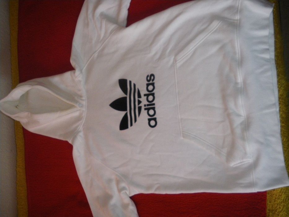 Оригинален суичър Адидас, нов