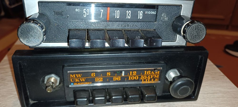 Radio auto vintage retro Philips Blaupunkt Lille Clarion Nissan