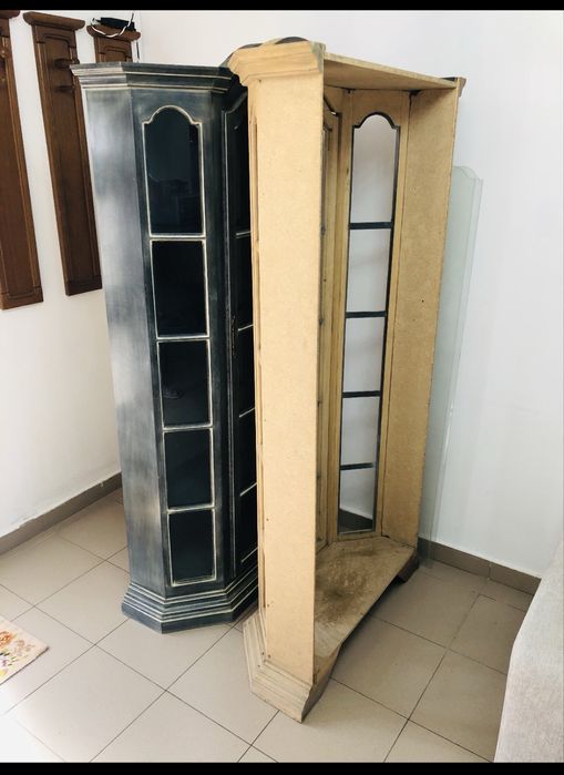 Vitrine lemn masiv