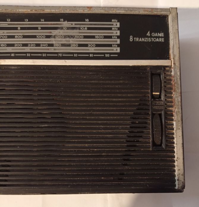 Vând/Schimb Radio Albatros,prinde un post fără antenă,starea din foto.
