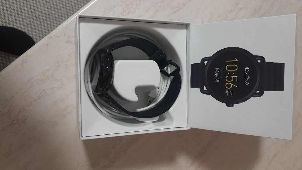 Fossil Q Wander  ceas digital