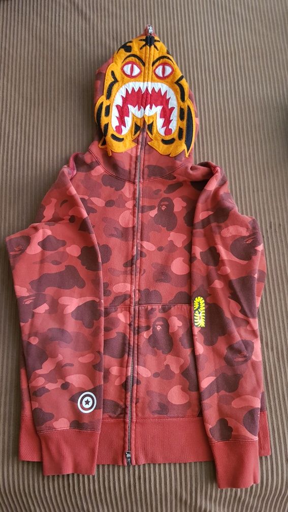 BAPE hoodie / суичър БАПЕ/ BAPE shorts/ къси панталони БАПЕ (комплект)